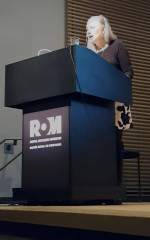 Dr. Alexandra Palmer introduces Marilyn Brooks. Photo by Anita Thomas.